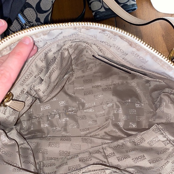 Michael Kors Purse - Picture 2 of 8